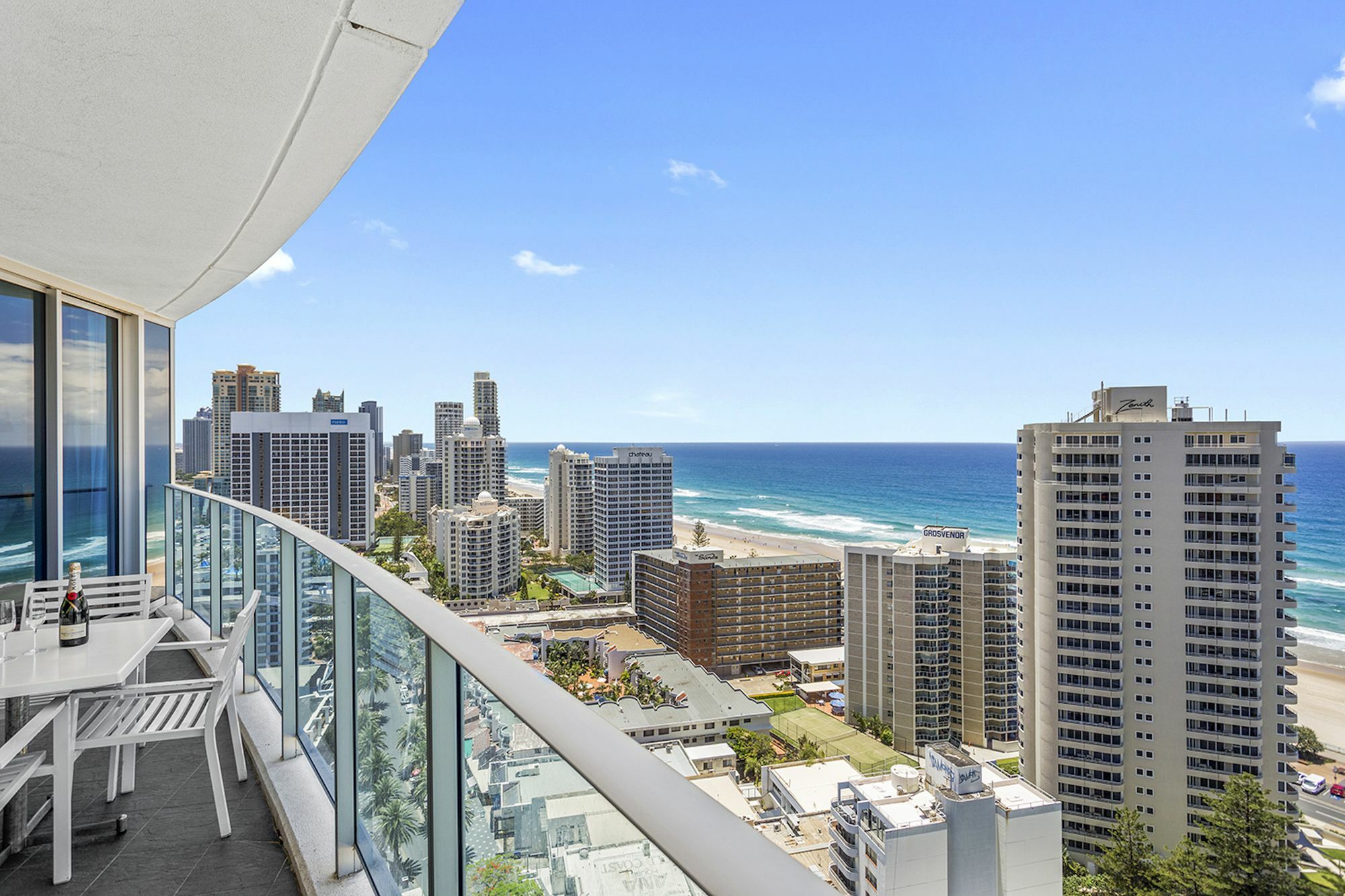 Hotel Luxury With Ocean View In Surfers Paradise 5*