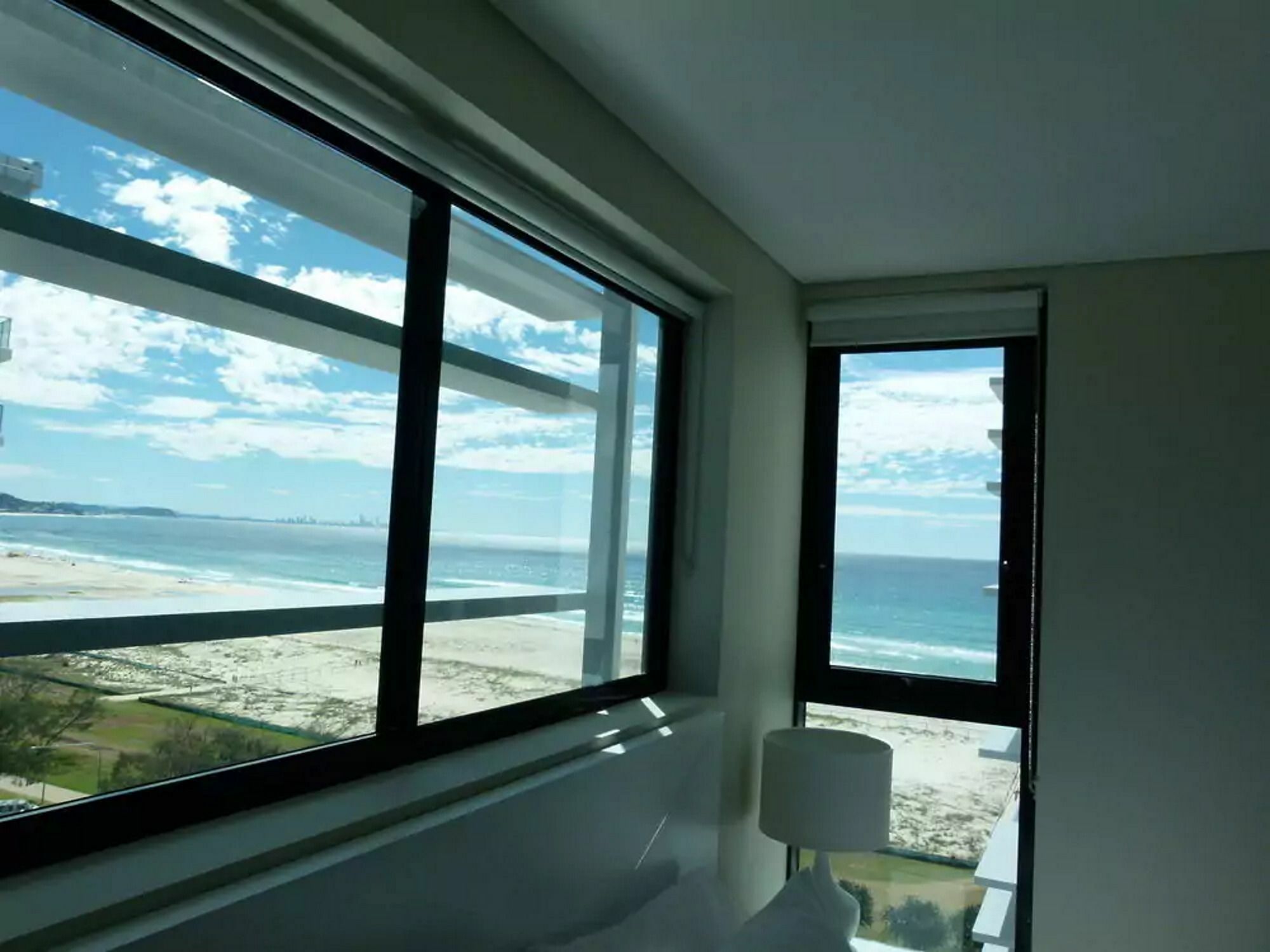 Pure Kirra Aparthotel 3*