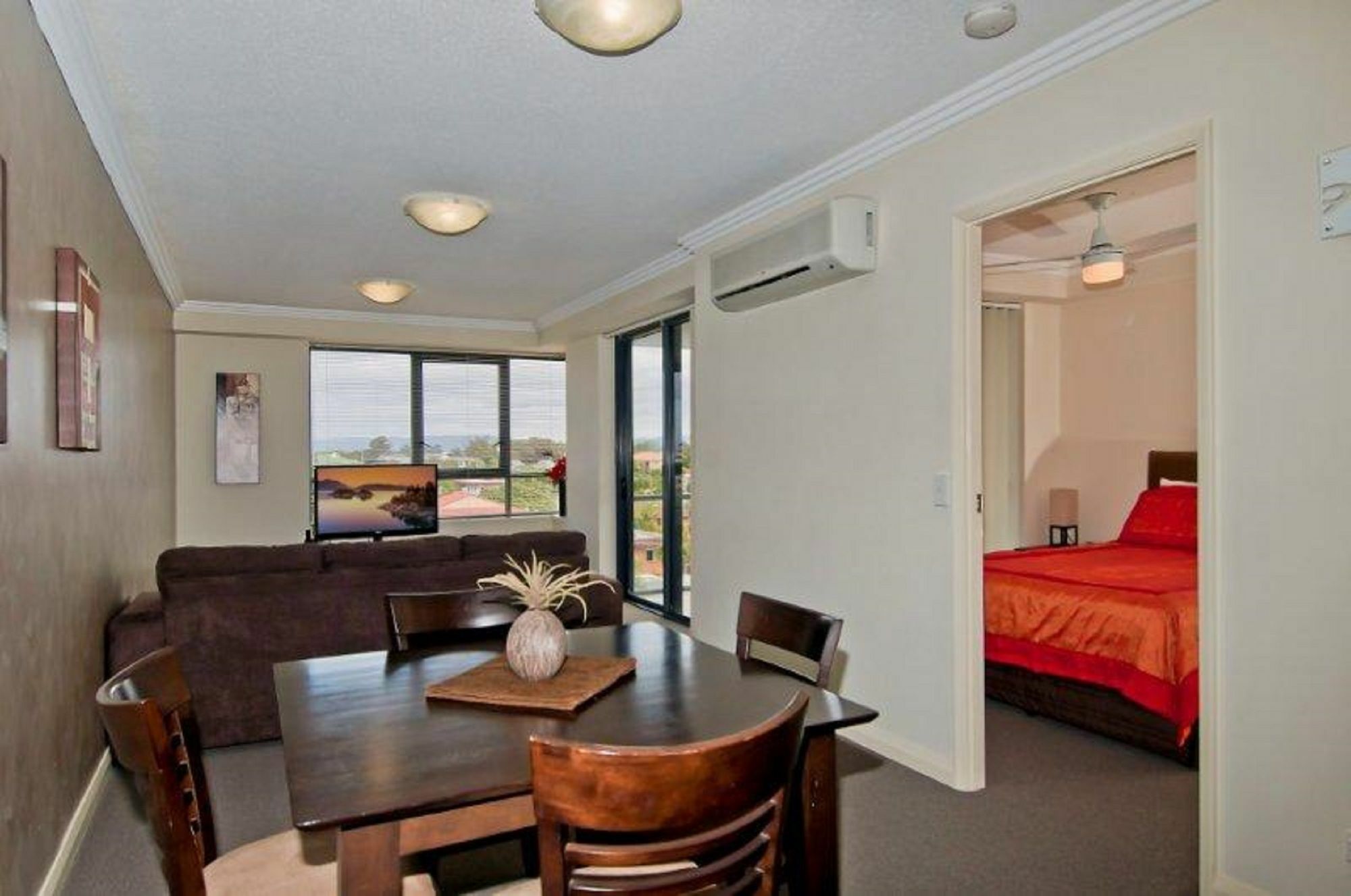 Aparthotel Aqualine On The Broadwater 4*