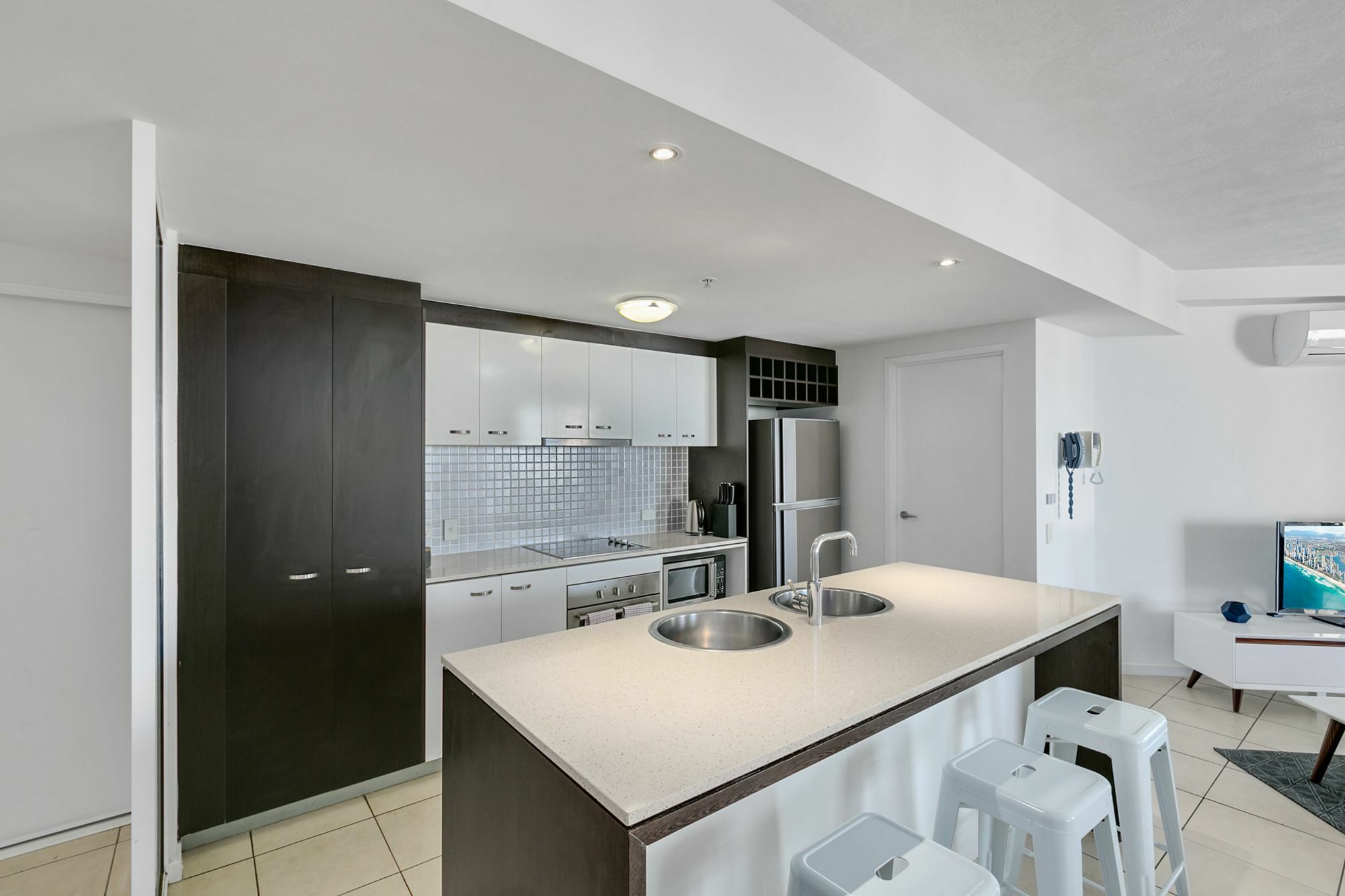 Wings - Q Apartment Gold Coast