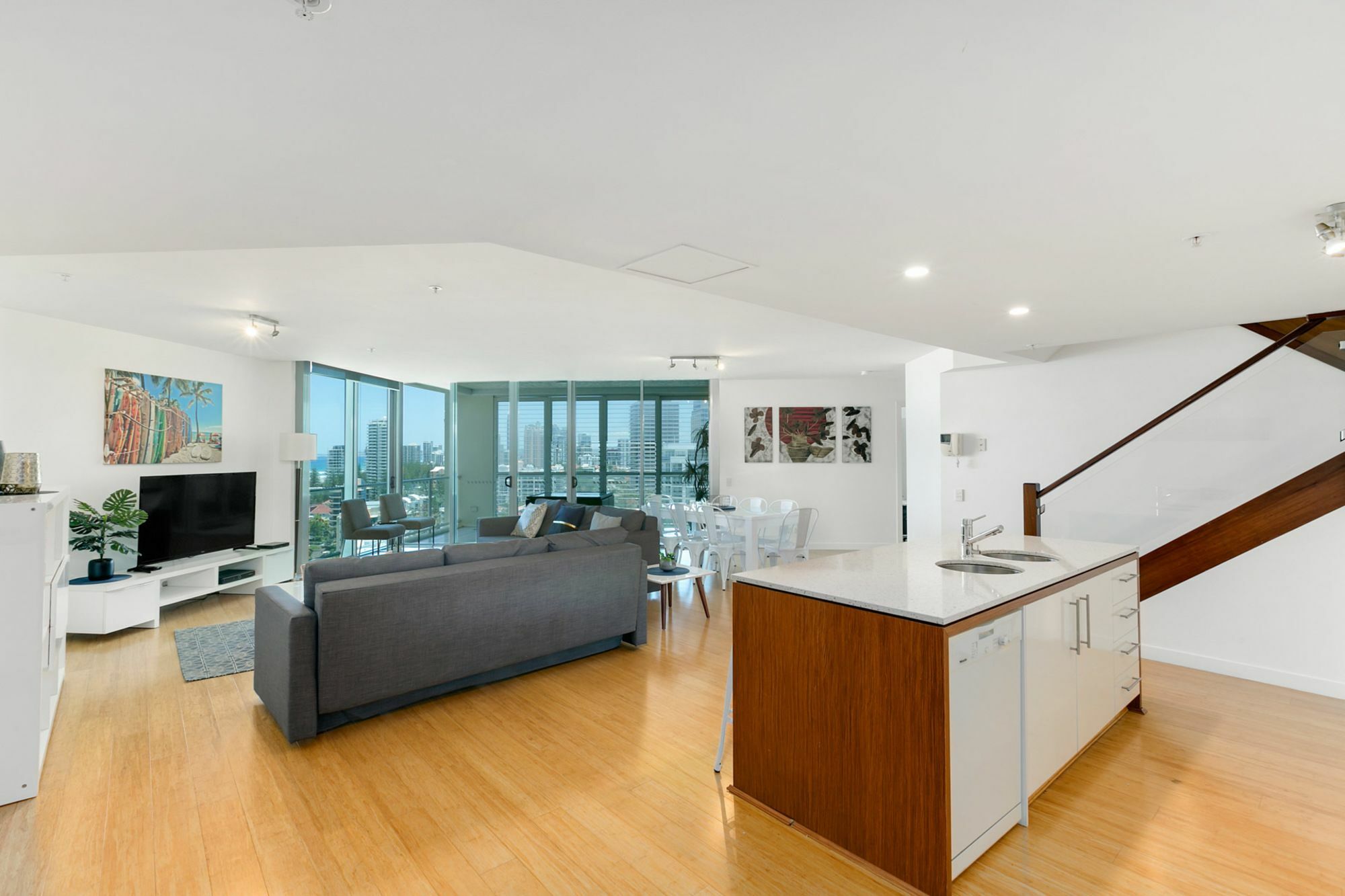 Apartment Wings - Q Gold Coast