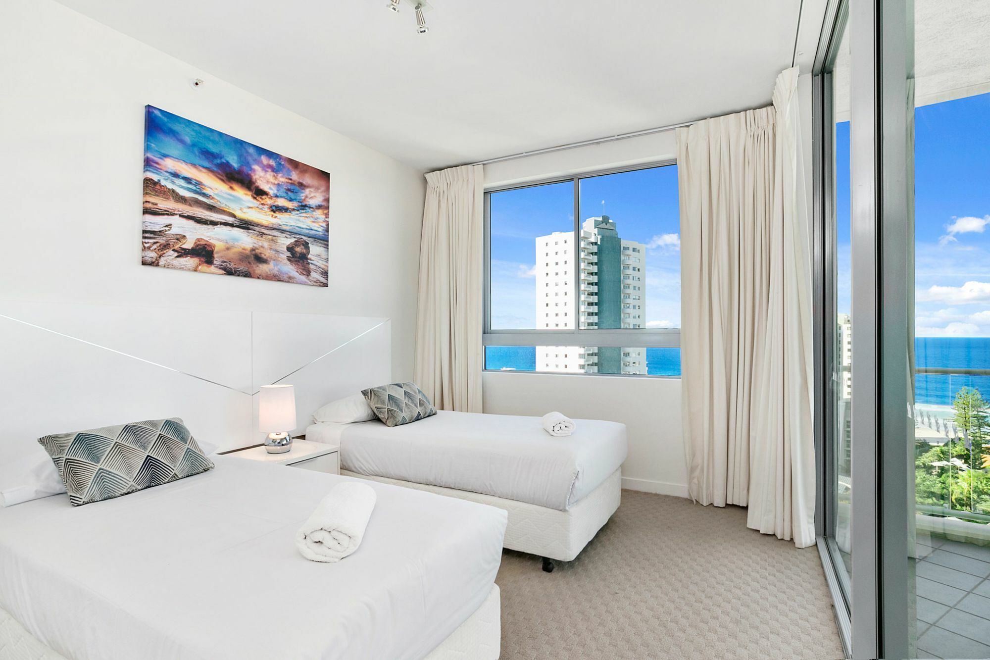 Wings - Q Apartment