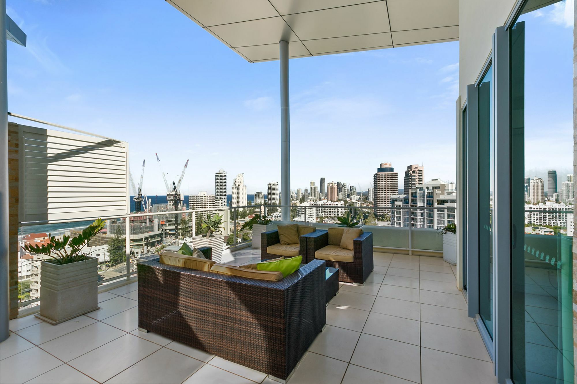 Wings - Q Apartment Gold Coast