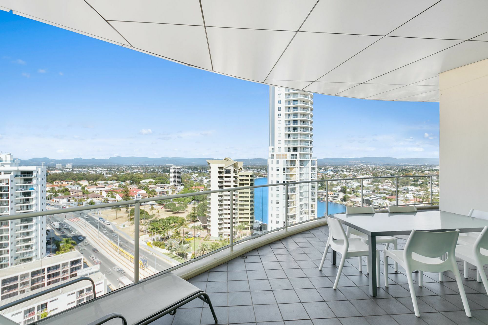 Wings - Q Apartment Gold Coast