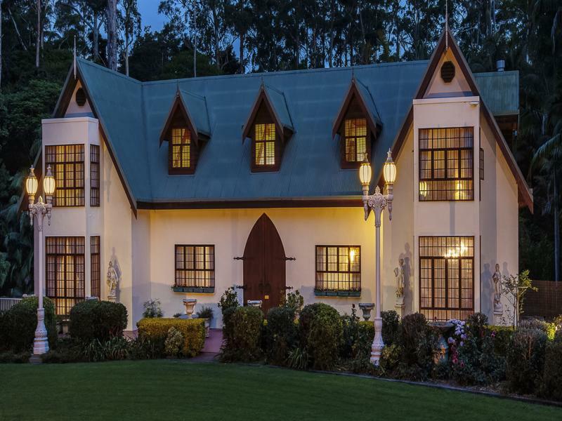 Mt Tamborine Stonehaven Manor Guest house 4*