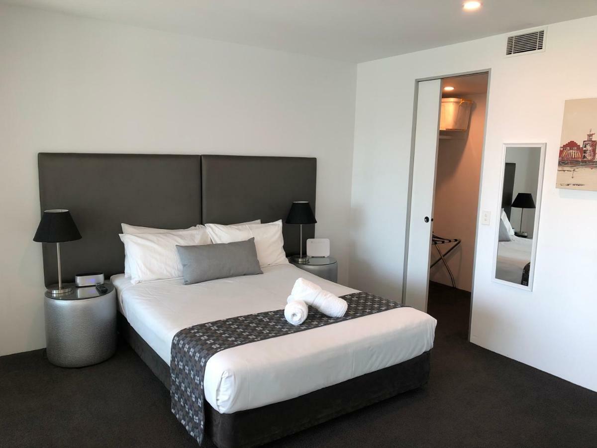 Iconic Q Ocean View Apartment *