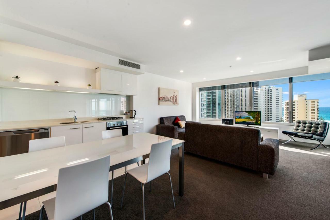 Iconic Q Ocean View Apartment Gold Coast