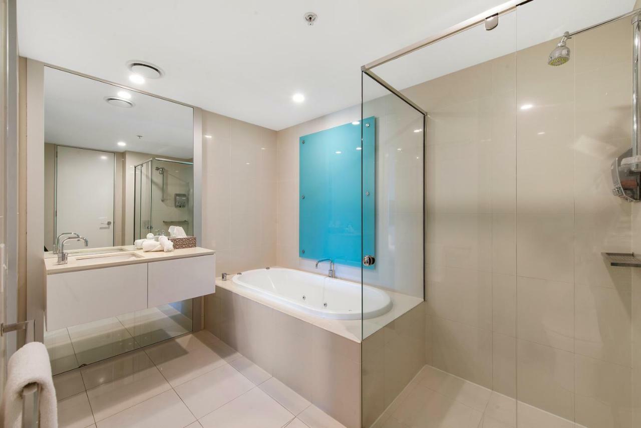 Iconic Q Ocean View Apartment
