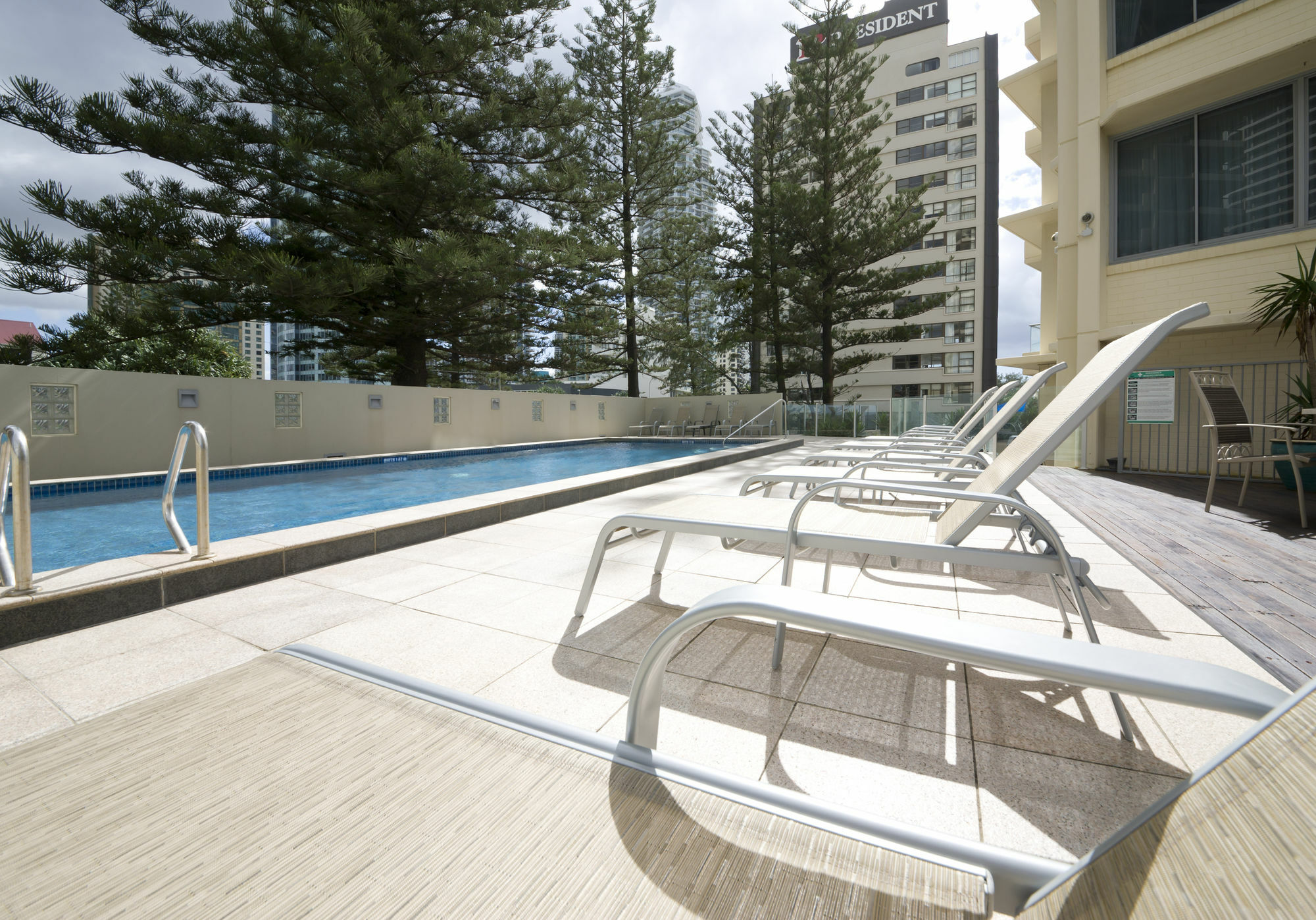 Aparthotel Berkeley On The Gold Coast