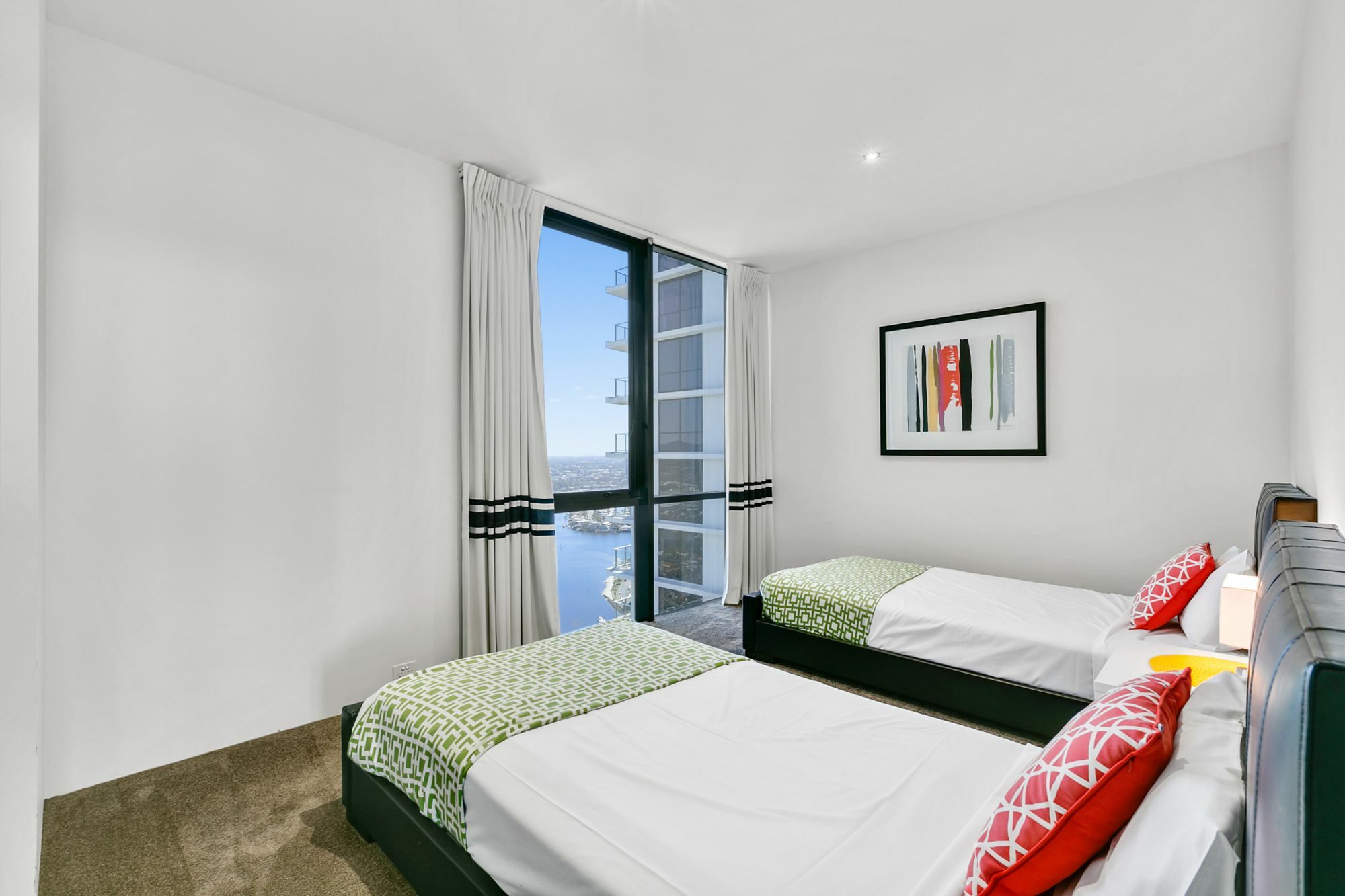 - Circle On Cavill Apartment Gold Coast