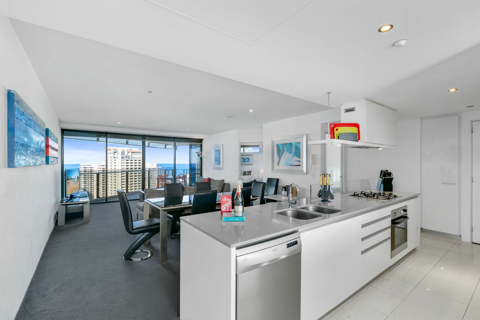 Apartment - Circle On Cavill *