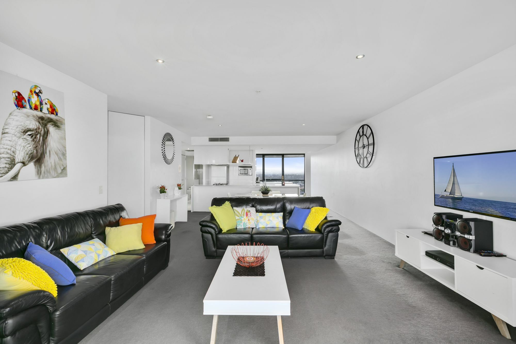 Apartment - Circle On Cavill
