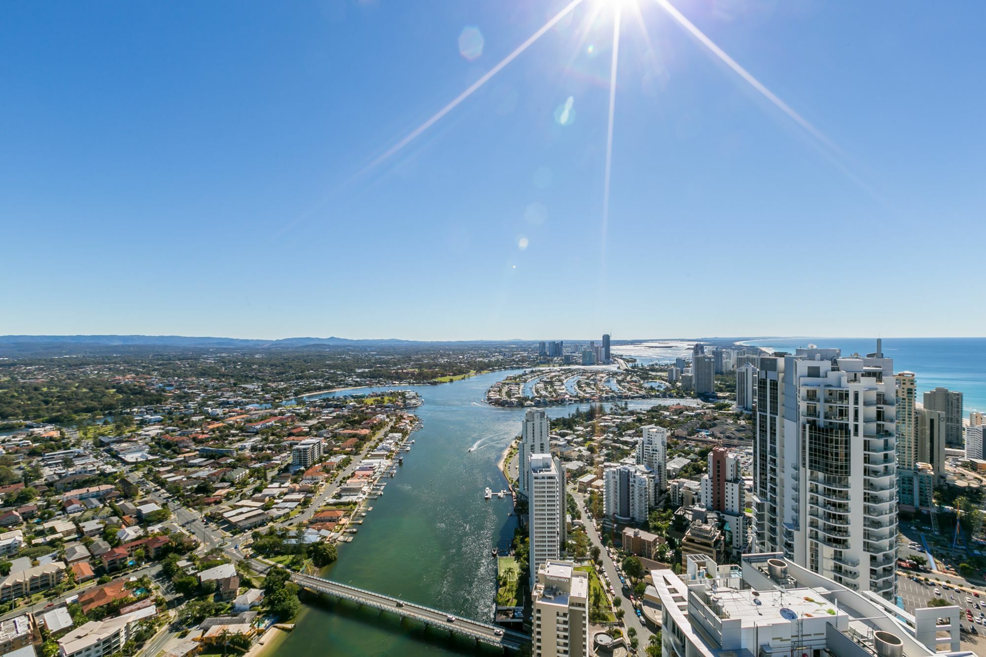 - Circle On Cavill Apartment Gold Coast