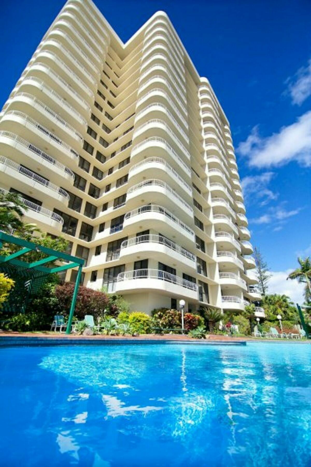 Capricornia Aparthotel 4*
