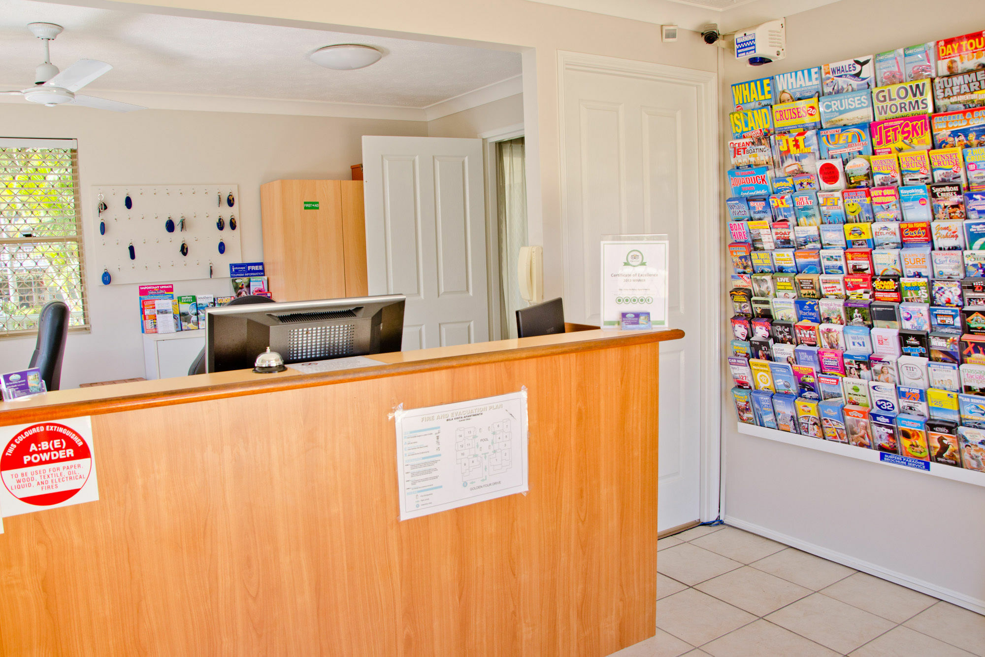 Bila Vista Kirra Beachside Aparthotel 3*