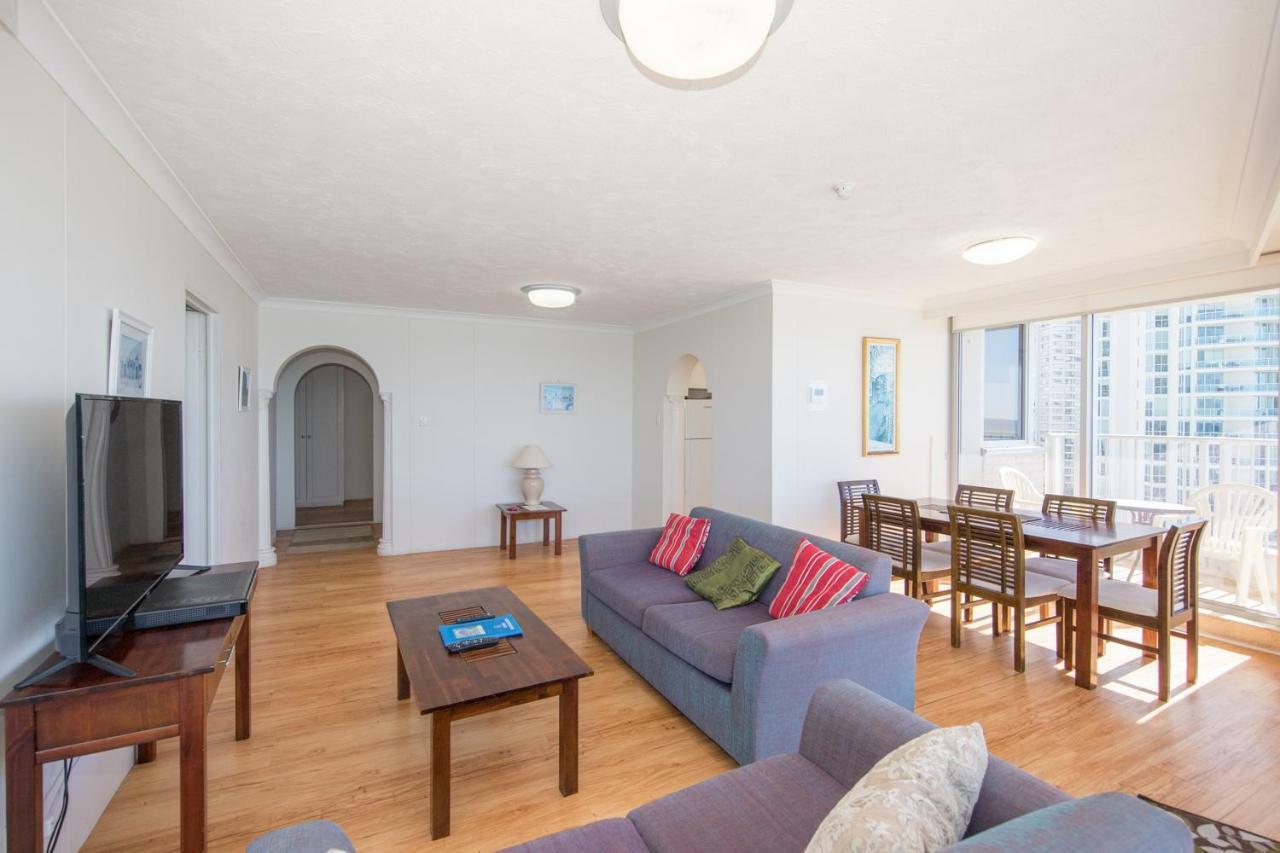 Beachside Tower 4*