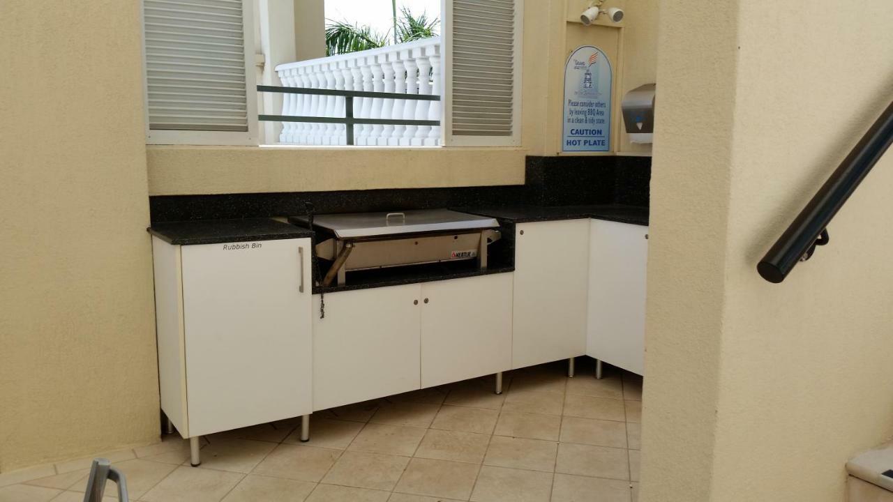 Grand Hotel Gold Coast Apartment Apartment