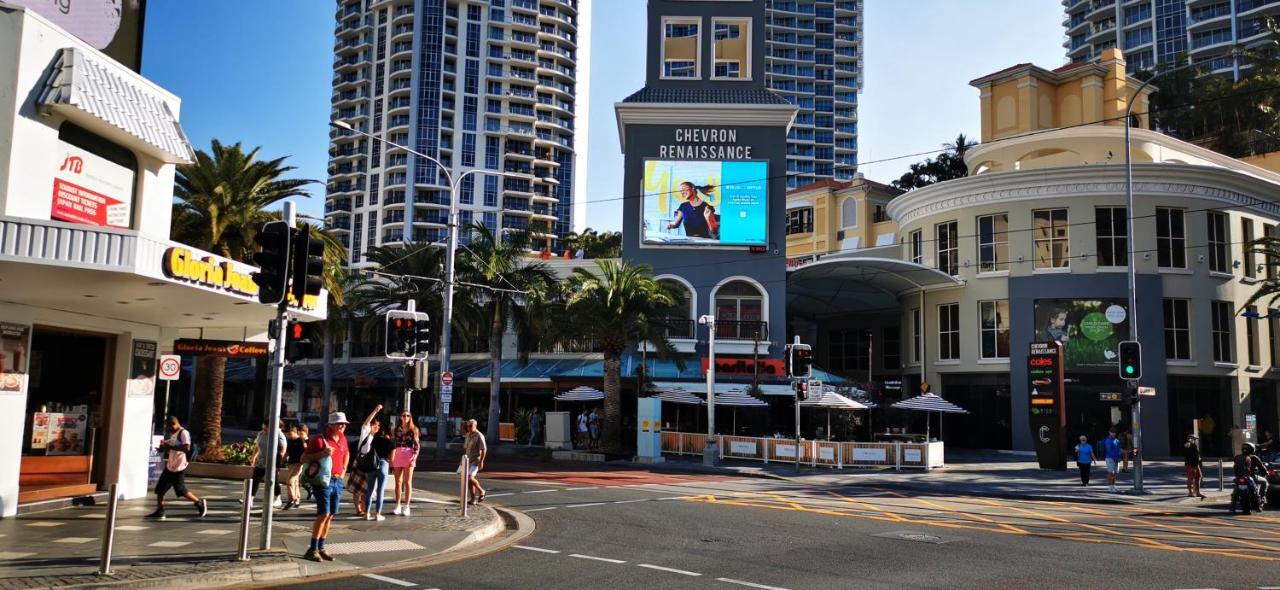 Studio With Ocean View In Mantra At Surfers Paradise L9 4*