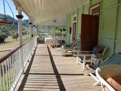 Cedar Glen Hotel Gold Coast