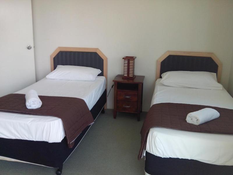 Emerald Surfers Paradise Shared Hostel Gold Coast