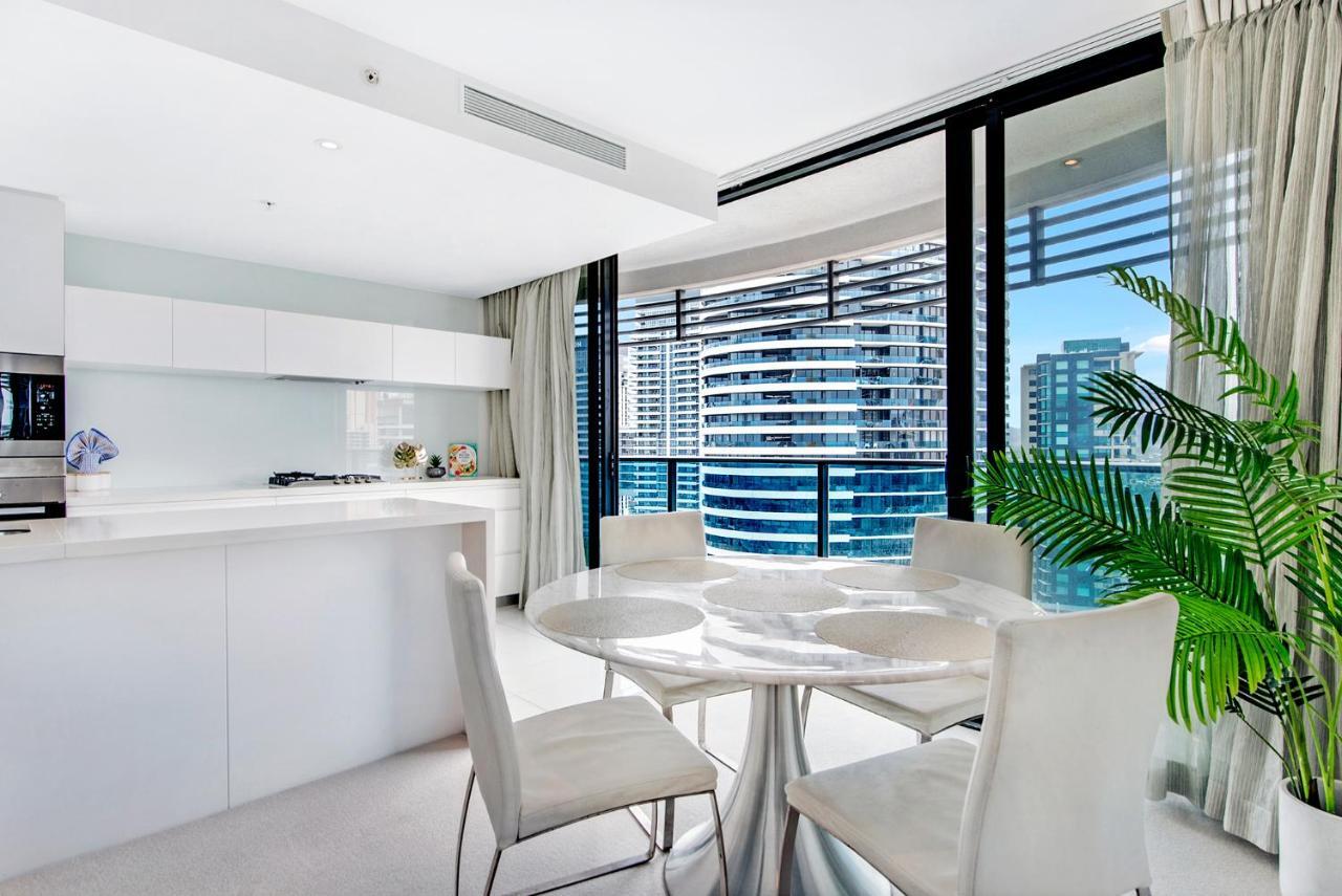 Oracle, 2 & 3 Bedroom - We Accommodate