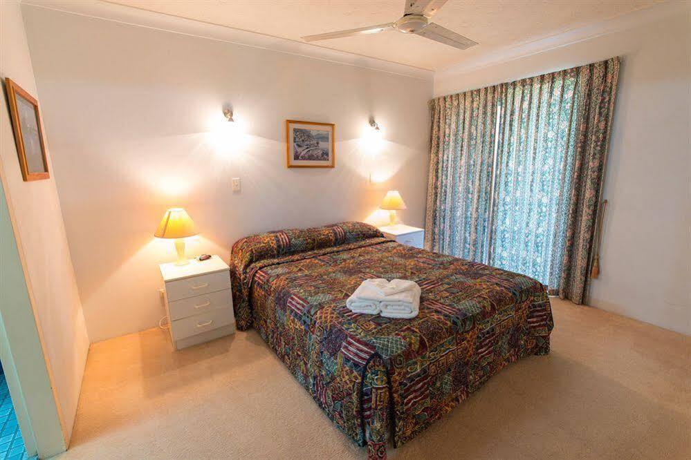 Broadwater Shores Waterfront 3* Gold Coast