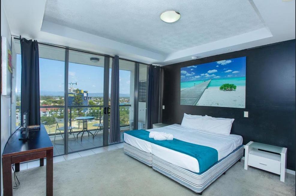Ipanema Surfers Paradise 4*