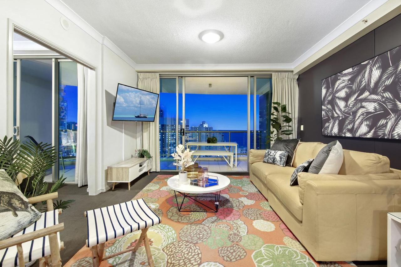Apartment Chevron Renaissance And Sub Penthouses - We Accommodate *