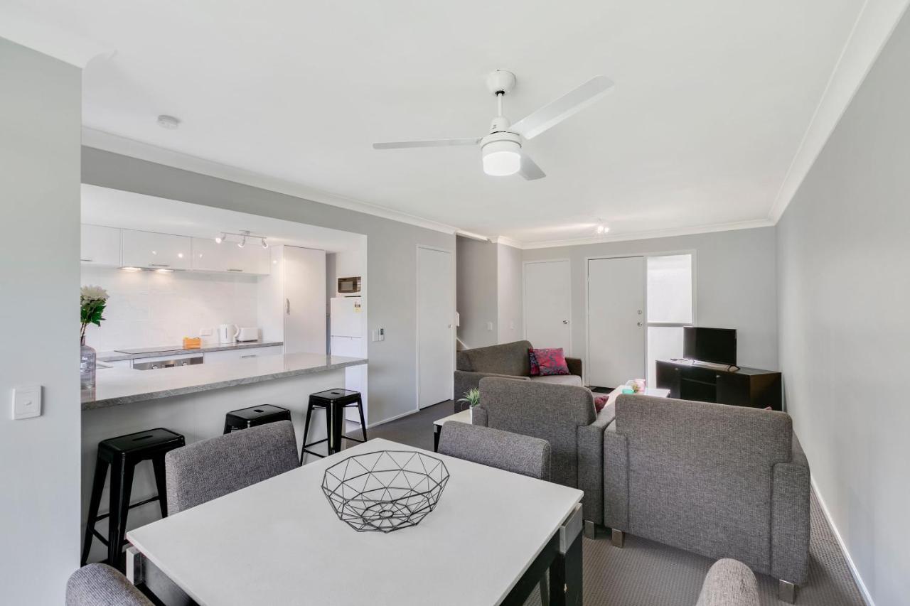 Fountain View Estate - We Accommodate
