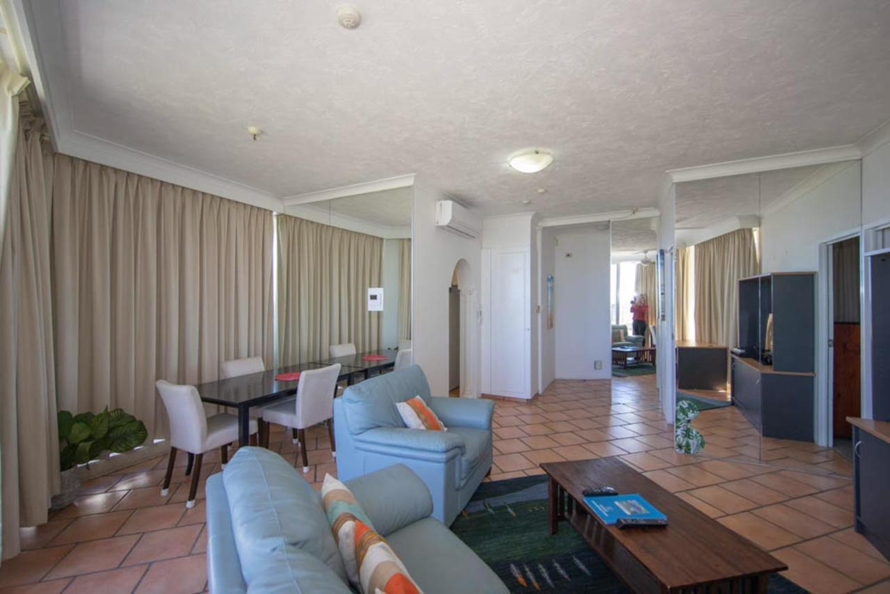 Beachside Tower Aparthotel
