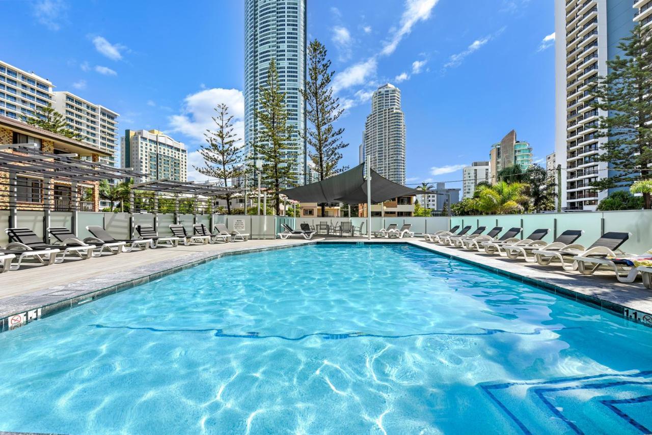 Surfers Century Oceanside Aparthotel Gold Coast