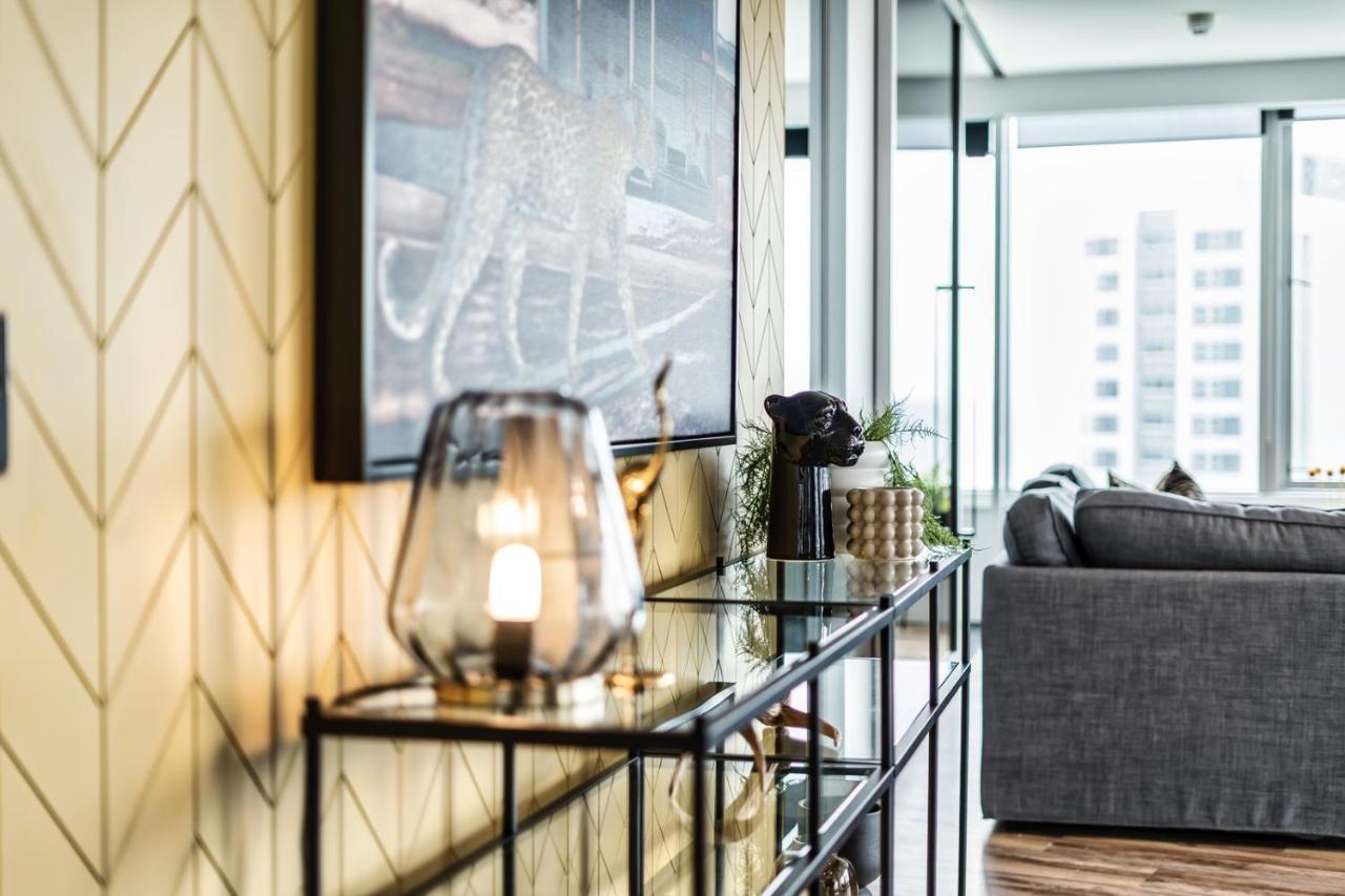 Apartment Designer At Q1 - Gclr *